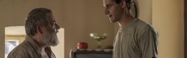 Luka se vraća u Knin, pa odlazi u manastir