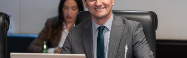 Зоговић: Српски језик и тробојка не деле Црну Гору, већ је враћају себи