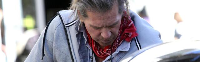 Godinana krio da ima rak, zbog vere odbijao lečenje: "Jedne noći sam se iznenada probudio povraćajući krv"