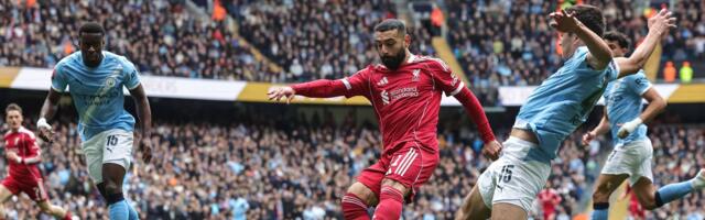 Klop mu ostavio savršenu mašinu, a on je srozao na dno! Slot hoda kao mesečar, Liverpul se raspada, zvezdice glume ludilo, a legende kluba su zrele za penziju!