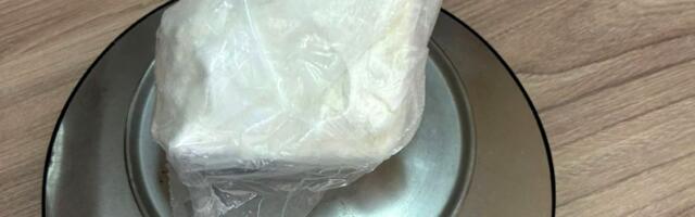 Uhapšen diler iz Čačka (31), policija mu u stanu pronašla 106 grama kokaina