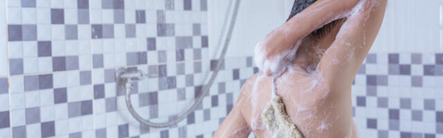 Za vas je tuširanje dnevna rutina, ali ove navike vam svakodnevno uništavaju kožu