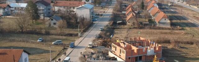 DRAMA NA TVRĐAVI U SREBRENIKU, MUŠKARAC PAO SA ZIDINA: Planinar se sapleo tokom penjanja, hitno prebačen u bolnicu
