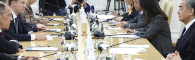 Кинески министар спољних послова у Москви с Лавровом и Шојгуом