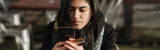 Плаћања картицама у Србији порасла за више од 20 одсто