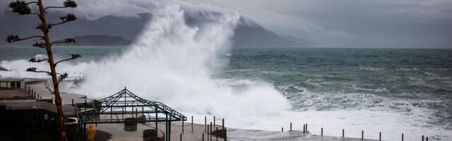 Obilne padavine napravile haos u Crnoj Gori: Vodostaj reka visok, saobraćaj obustavljen na više pravaca