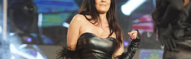 ŽENA KOJA JE IMALA AFERU SA PEĐOM MEDENICOM ULAZI U ELITU? Fetiši joj PEVAČI, "zabranjena veza" frapirala Srbe