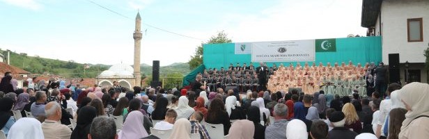 Gazi İsa Beg Medresesi 509. Kuşağını Uğurladı
