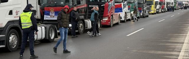 Treću godinu za redom vlasnici i vozači kamiona organizovali vožnju kragujevačkim ulicama (VIDEO)