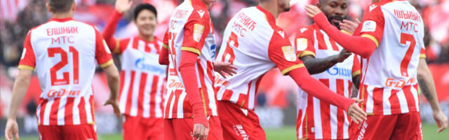 VELIKI GEST CRVENE ZVEZDE Crveno-beli obradovali osobe sa invaliditetom i uručili im sezonske ulaznice