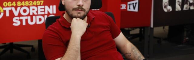 Tiktoker ponovo "bocnuo" blokadere: Nisam dozvolio njima da mi blokiraju obrazovanje, pa neću ni njemu (VIDEO)