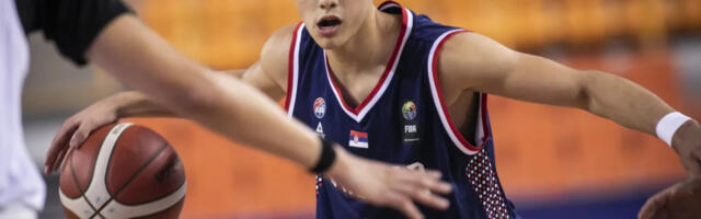Au, kakva trojka, bravo dečko! Sin legendarnog košarkaša doneo Srbiji veliku pobedu (VIDEO)