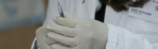 RUSKA VAKCINA NE IZAZIVA ALERGIJSKE REAKCIJE! Vakcinisano 700.000 ljudi, a jedino što može da vam se desi je ovo