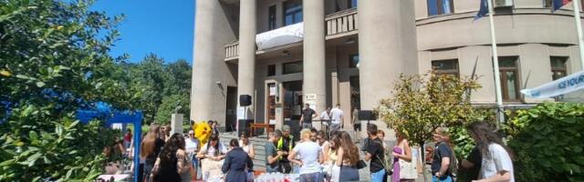 "Buna park" ispred Pravnog: Pravnici žele pravdu (FOTO, VIDEO)