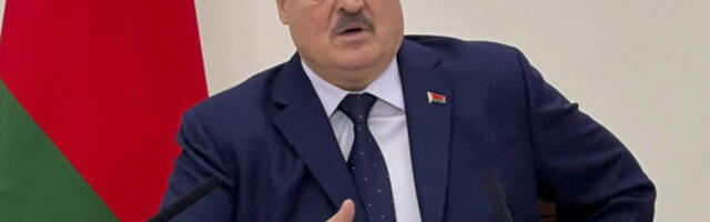 LEDENI TUŠ ZA ZELENSKOG! Lukašenko ga upozorio na jedno