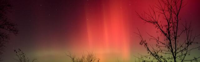 MISTERIOZNI FENOMEN NA NEBU Crveni prsten širok 200 km izgleda "vanzemaljski", svi se pitaju šta je ovo?