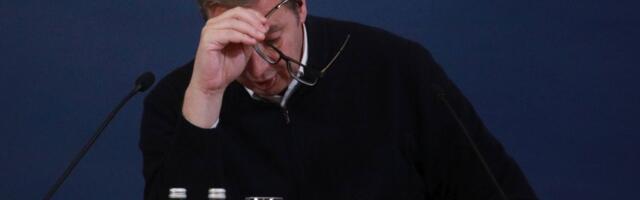 Politikolog Biber: Vučiću se drmaju sve četiri stolice na kojima sedi