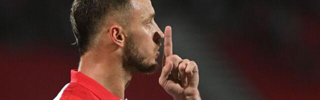 Marko Arnautović pozirao u istorijskom dresu, ovako nešto nije viđeno 28 godina!