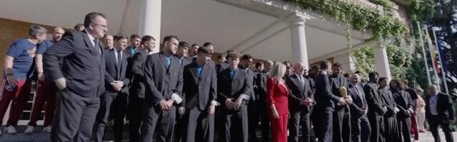 Boginja stigla u Španiju, fudbalere dočekao i Pedro Sančez!