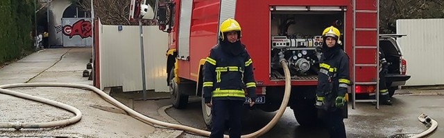 Zapalio se "Lastin" autobus na stanici
