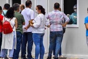 Скопље: Оптужен доктор који је лечио корону пречишћавањем крви