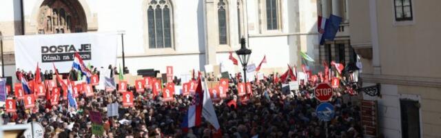 ''DOSTA JE! DOLE HDZ, HOĆEMO IZBORE! Veliki antivladin protest u Zgarebu: ''Vreme je za otpor!'' (FOTO/VIDEO)