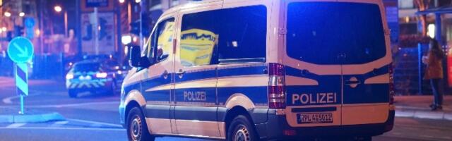HOROR Učenik IZBO nožem nastavnika u školi
