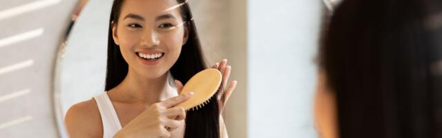 Ako vam se kosa proređuje, probajte ovaj prirodni trik: Raste kao luda i prestaje da opada