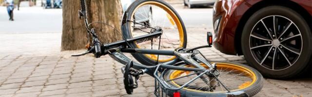 Biciklista nastradao kod Sente: Automobil ga udario , on na mestu ostao mrtav