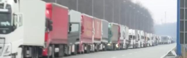 Blokirani granični prelazi za teretni saobraćaj i na ULAZU i na IZLAZU iz zemlje