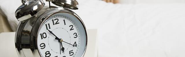 Noćas počinje letnje računanje vremena