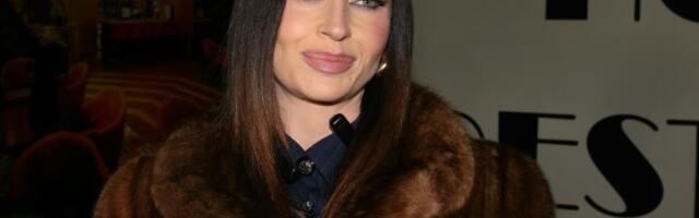 ZBOG DIJAGNOZE MORALA DA PROMENI ŽIVOT IZ KORENA: Svi su se čudili kako je brzo smršala, a Katarina Živković sa knedlom u grlu govori o kakvoj bolesti je reč