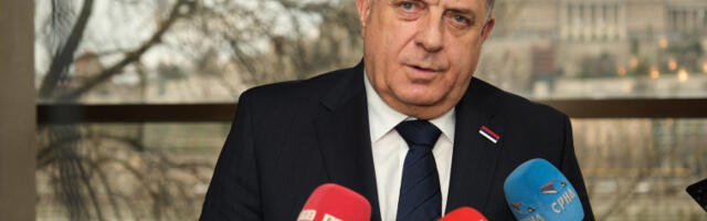 Додик: Конаковић би требало да устане када изговара име председника Србије