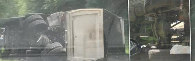 "Bio sam iza njega, katastrofa": Jezivo prevrtanje šlepera kod Majdanpeka, očevidac otkrio strašne detalje (FOTO/VIDEO)