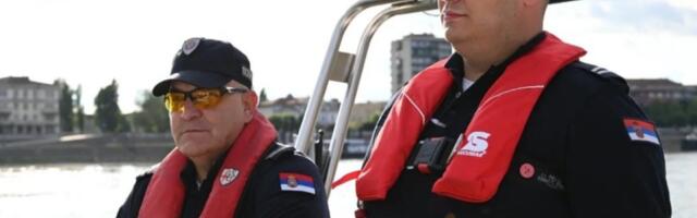 Policajci spasili davljenika u Novom Sadu: Primetili da se davi na kupalištu i odmah reagovali