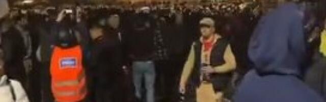 KRIK PRIZNAO: Huligani napali studente u Pionirskom (FOTO)