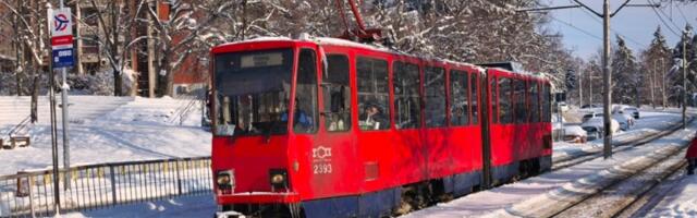 Zastoj više tramvaja na Dorćolu! Bahati vozači napravili haos