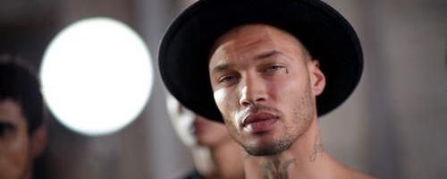 U zatvoru sam dobijao po 300 pisama, novac i gole fotografije: Nakon hapšenja postao je planetarna zvezda, sada otkriva šta se dešavalo dok je bio iza rešetaka