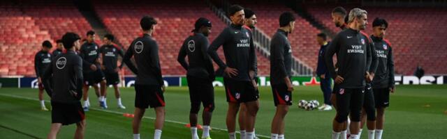 HAOS ISPRED HOTELA U LONDONU! Navijači Arsenala priredili pakao fudbalerima Atletika: Usred noći vatrometom budili igrače!