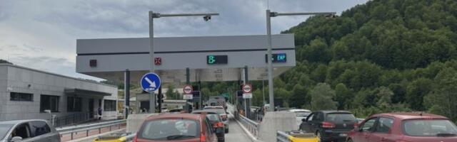 Nesreća kod Kolašina, vozač udario u stub! Povređena beba od 5 meseci!