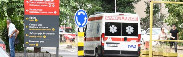 Na pruzi Beograd - Bar kod Lazarevca: Putnički voz udario automobil, vozač prevezen u Urgentni centar