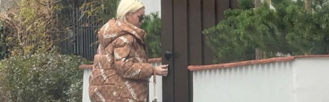 Prvi snimak Džidže i Bosanca posle užasnih vesti: Stigla u porodičnu kuću vidno utučena, on izašao sav u crnom