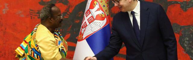 Predsednik Vučić primo akreditive ambasadora Bugarske, Gane i Kube (FOTO)