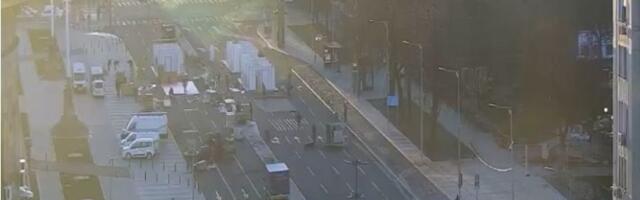 Uklonjeni šatori ispred Narodne skupštine (FOTO)