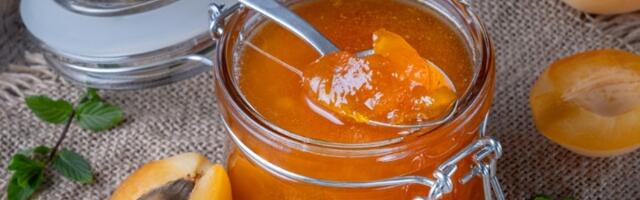 Domaći džem od kajsija! Namaz koji nas vraća u detinjstvo