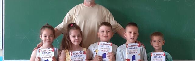 Stihovi vranjskih đaka u knjizi najboljih mladih pesnika Srbije