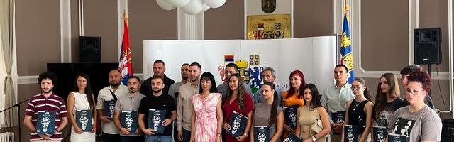Podeljen 21 ugovor mladima u okviru programa ,,Aktiviraj se 2025”