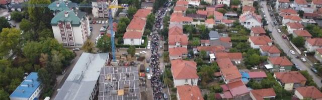 Arhiv javnih skupova: Na skupu protiv blokada u Nišu oko 1.500 ljudi