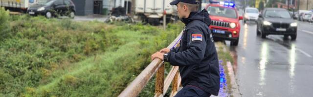 Zbog najavljenih obilnih padavina u Šumadiji, svi pripadnici Uprave za vanredne situacije u Kragujevcu u stanju pripravnosti