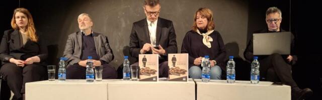 Inovator čije su predstave bile rituali kroz koje je progovarala metafizička priroda teatra: O knjizi „Kantor“ Kšištofa Plesnjarovuča u izdanju Clia